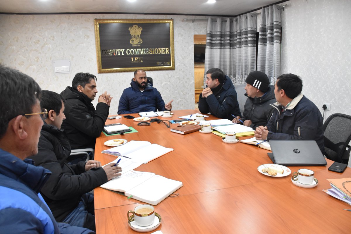 DC, Leh, @santoshsukhdeve chaired a comprehensive review meeting addressing preparations for the forthcoming General Election to Lok Sabha in 2024 & the celebration of NVD on Jan 25, 2024, held at the VC Room of DC office Leh. @LAHDC_LEH @DC_Leh_Official @ddnewsladakh