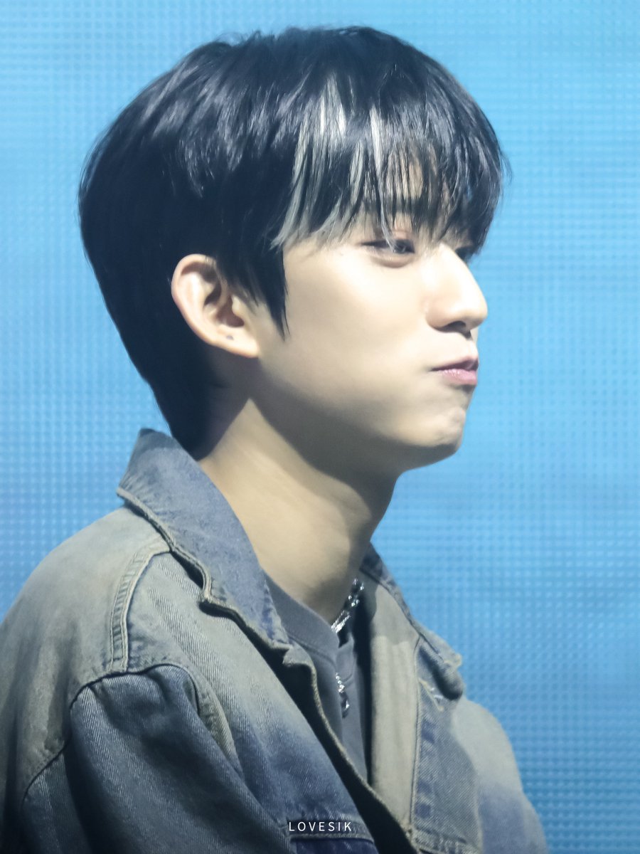 lovesik814's tweet photo. 【preview*】240108 컴백 쇼케이스

📼 #REWIND 📼

#CONNECT 
#공찬 #GONGCHAN #B1A4 @B1A4_gongchan https://t.co/2n7KholzC1