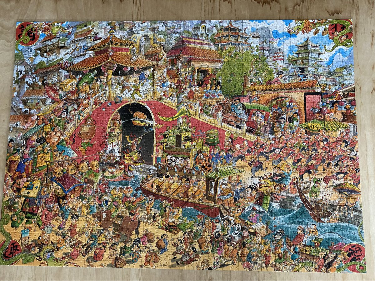 Finally completed my Xmas 2000 piece jigsaw puzzle by Heye called China Town.
