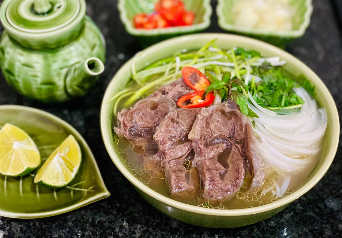 tinhphan789's tweet photo. @notsoeasymoney that great . this is pho https://t.co/PtS9c9QgMS