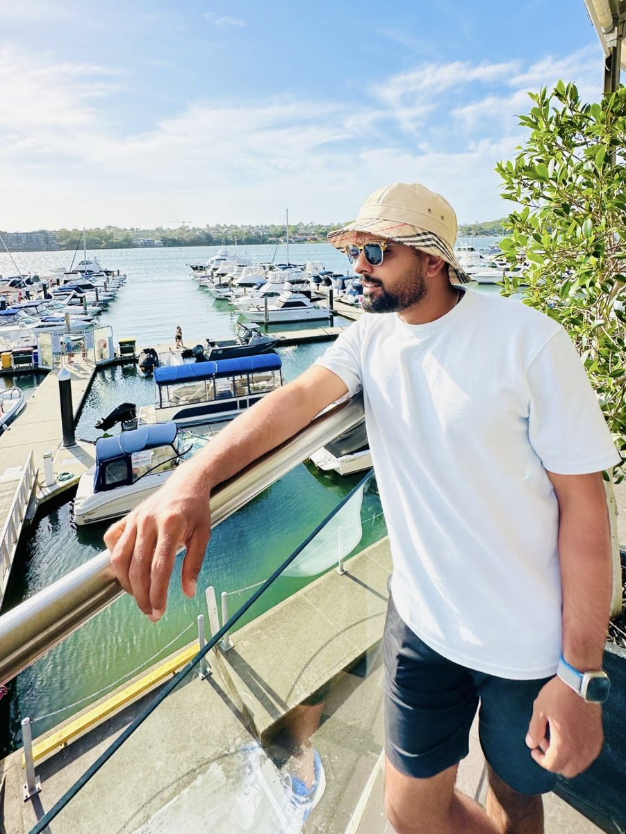 cricbased's tweet photo. Babar Azam in Auckland 📍 https://t.co/WgtjBClEwK