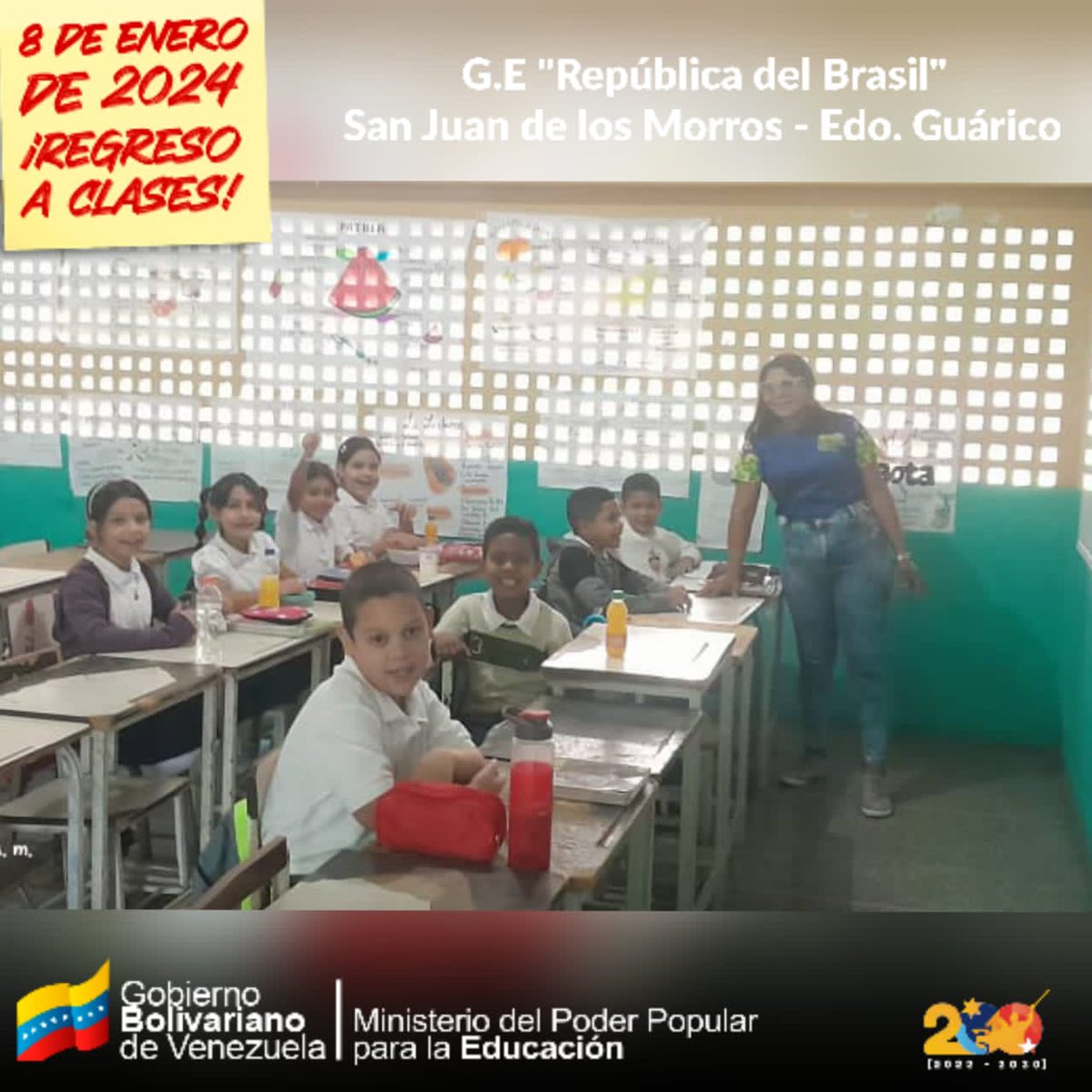 CDCEGuarico's tweet photo. Porque #SifontesSeAcercaAlPanteón en cada institución educativa de todos nuestros Mcpios del Edo. Guárico nuestros docentes muy cordialmente reciben a nuestros chicos/as para dar inicio al 2do Momento Pedagógico. #mppeducacion #mppe
@NicolasMaduro
@MPPEDUCACION
@_LaAvanzadora https://t.co/1OCDFTiq2h