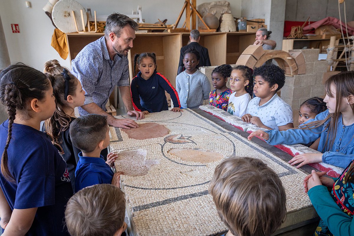 [Programme d'activités 🥳] Nouvelle année, nouvelle aventure culturelle !
🏦 Explorez le programme complet des activités de janvier à juin 2024 sur le site internet du #musée et préparez-vous à une expérience enrichissante : musee-site.rhone.fr/programmation/