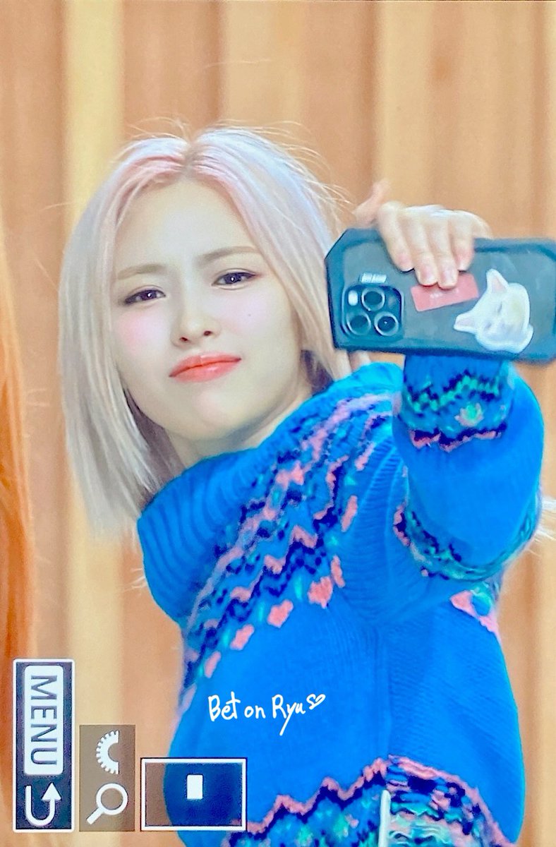 240108 KBS 키스 더 라디오

오늘 멍멍이 같네요🍬

#ITZY #있지 #RYUJIN #류진
<a href="/ITZYofficial/">ITZY</a>