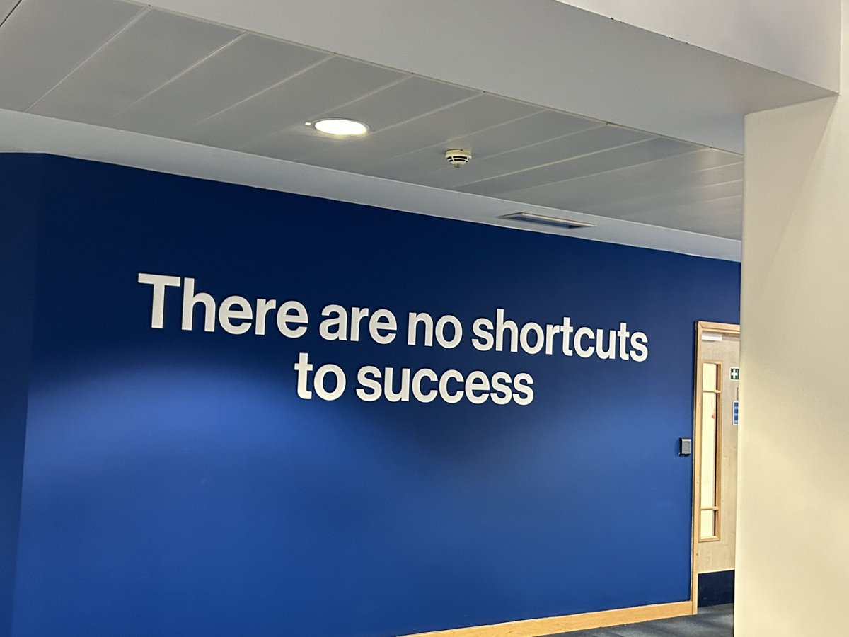 Nice to be back <a href="/BarnsleyAcadem1/">Barnsley Academy</a> for some early January <a href="/UL_technology/">Educational Technologists at United Learning</a> #DigitalStrategy INSET