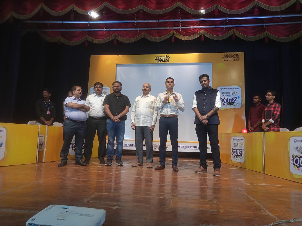 QuizGreycells's tweet photo. @the_hindu and Institute of Public Enterprise has collaborated with Greycells for a series of Quiz events for college students across AP, Telangana &amp; Odisha
Ace Quizmaster Gautam Bose hosted the inaugural event at Vijaywada earlier today
#greycellsevents #quiz https://t.co/xrKGMWFmr4