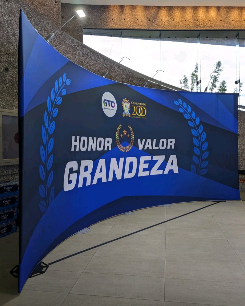 expolinc's tweet photo. 1.8.24 Project of the Week: Here's a fantastic example showcasing the versatility of our Fabric System.  ABC Displays demonstrate the beauty of a curved Fabric System in Mexico. It was a stunning background for the Merito, Valor &amp; Grandez event, for a matrix of activities! https://t.co/SZyySizpEF