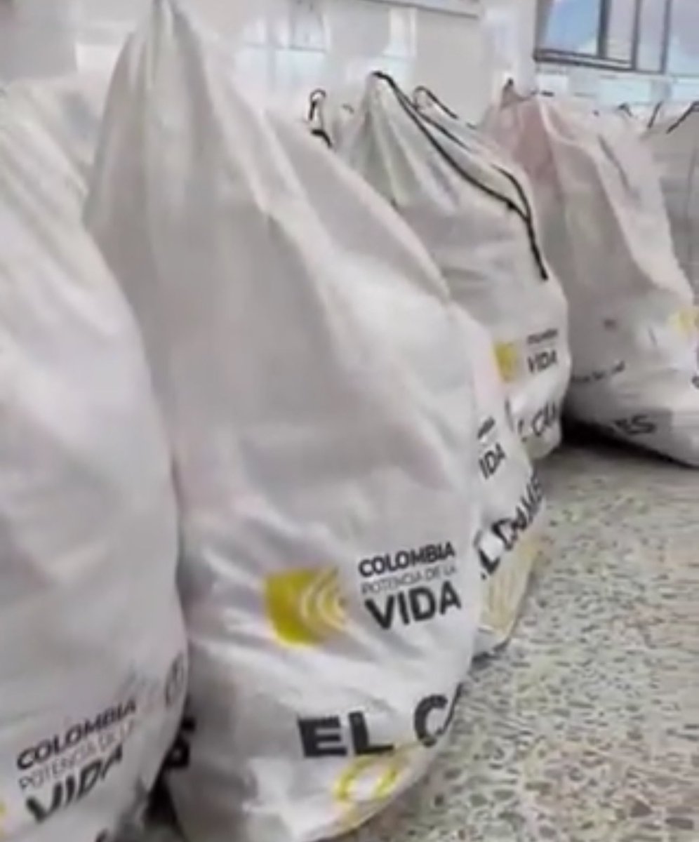 PaolaHolguin's tweet image. En caja o en costal, se trata de los mismo?