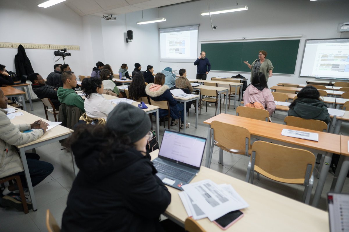 YoungForesters's tweet photo. 🌍 En esta edición del #MEDfOR #WinterSchool participan 27 estudiantes de 20 países: Nepal, España, Francia, Bangladesh, Nigeria, Colombia, Vietnam, Siria, Albania, Kosovo, Somalia, Etiopía, Perú, Indonesia, México, Pakistán, China, Myanmar, India y Brasil.
#forestry #somosIUFOR https://t.co/3mloH3KmAo
