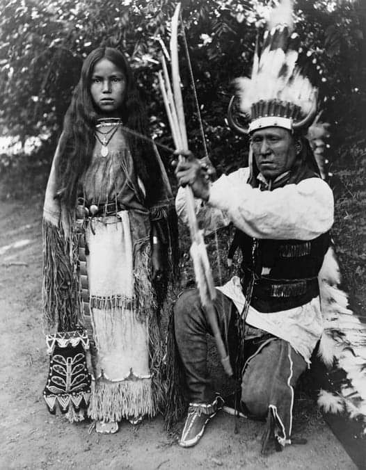 THE KIOWA ELDER ELK TONGUE AND HIS DAUGHTER A-KE-A c.1891:
The Kiowas were allies of the Comanche. Loose bands of them continued raiding on the frontier, after the Comanches were removed from Texas to Oklahoma.
Photo Courtesy~LibraryofCongress
