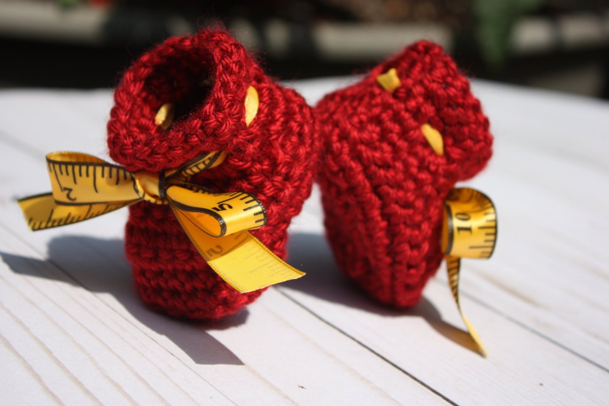 etsy.com/listing/638877… #red #booties #measure #ribbon #handmade