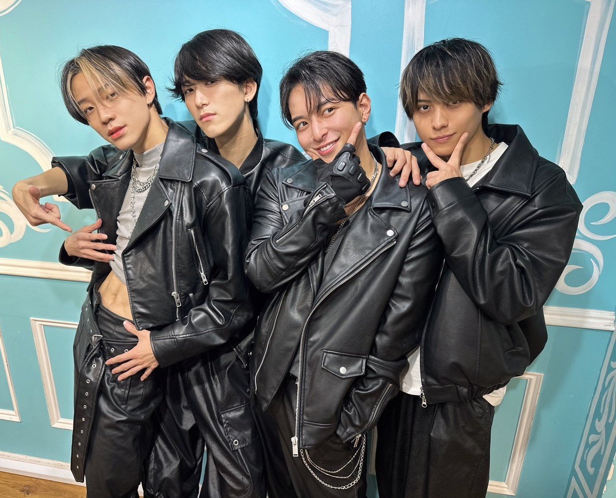 roleswan's tweet photo. 📣ご来場お礼&amp;次回🌈

iDoLism＠池袋AKにお越し頂き誠にありがとうございました🥰

次回は...
1/13(土)イベント✨
or
1/18(木)LIVE@新大久保🎶

✅明日の続報をお待ち下さいませ🙇

遅ればせながら2024年もどうぞ宜しくお願い致します🎍❣️

#ROLESWAN #ロールスワン https://t.co/6CvJAIOwl2
