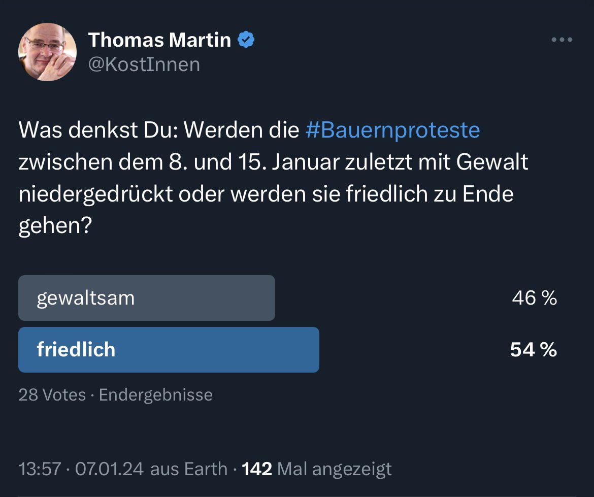 KostInnen's tweet image. Zweimal „ja“, einmal „nein“ und einmal „friedlich“.
Die Ergebnisse meiner letzten 4 Umfragen zu den gegenwärtigen #Bauernprotesten unter Twitter-Shodowban-Bedingungen.
