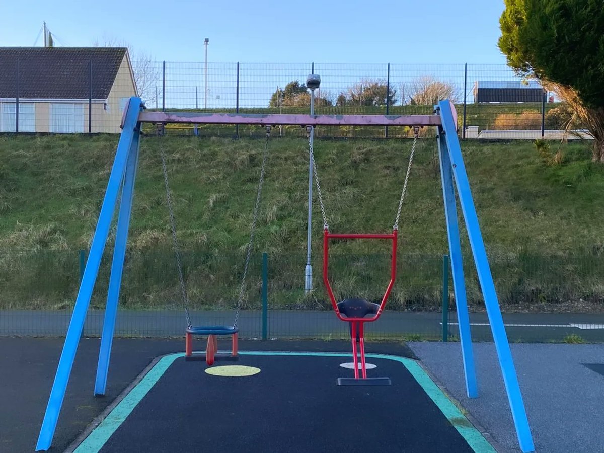 johnpauloshea1's tweet photo. 1/2 - It is great to see improvements to #Freemount playground completed recently. 

#accessforall #ClárProgamme #OurRuralFuture https://t.co/8xj1F7buby