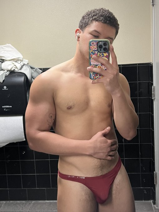 half off the OF page today 🔥  https://t.co/9vlgH6fqAt https://t.co/qrI0G1j1p6