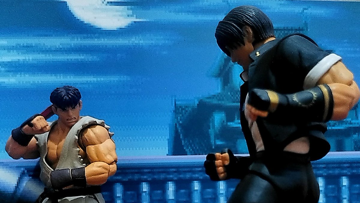 theres someone at the roof of the Castle!!
#stormcollectibles #kyokusanagi #ryu #kof #streetighter