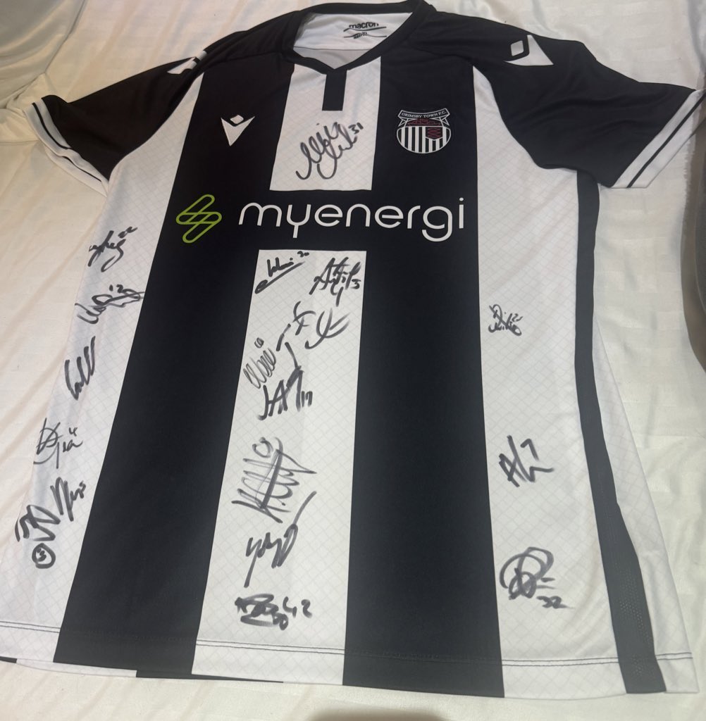 danielsjourney1's tweet photo. PIz RT

Im selling my squad signed @officialgtfc shirt.
Im raising some pennies to do some #randomactofkindness to make someone smile, because an act of #kindness has the power to change someone's whole day

Piz make any Offers below or DM me
Currently at £25 
No negativity please ❤️❤️

Be You. Do You. For You. ❤️

#danielsjourney #beyoudoyouforyou #mentalhealth 
#MentalHealthAwareness #selflove #MotivationalThought #positivethinking #PositiveVibes #positivity #PositiveEnergy #mentalhealthmatters #motivation #motivational #KindnessMatters #randomactsofkindness #loveyourself #therapy #inspiration #happiness #mindset #beyoudoyouforyou #itsokaynottobeokay 
@grimsbytownlive