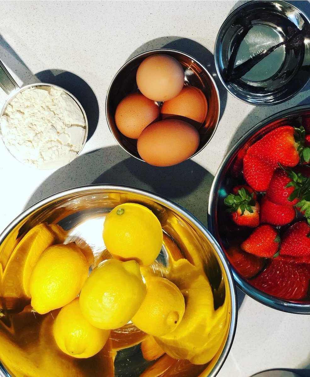 lolo_katss's tweet photo. Went down memory lane, and I wanted to share my baking. https://t.co/P4vlakYdOx