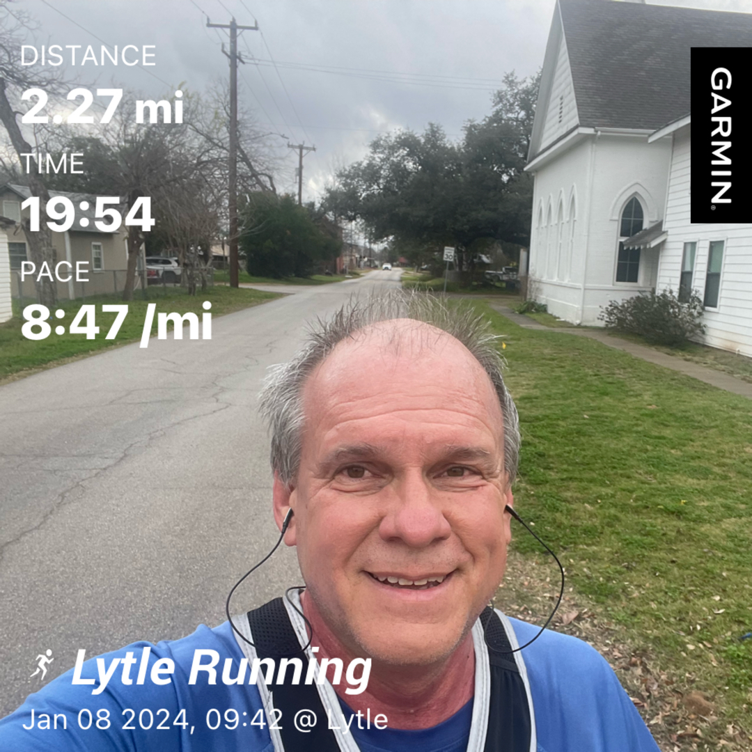 MontyFender10's tweet photo. I just wasn't feeling it this morning. My 5K got cut to less than 4K. I'll blame it on the pollen count. #mountaincedar Last day off before reporting to the band room again tomorrow! Hope everyone's New Year is off to a great start! #beatyesterday #runchat #runningafter50 https://t.co/XETtnymVGW