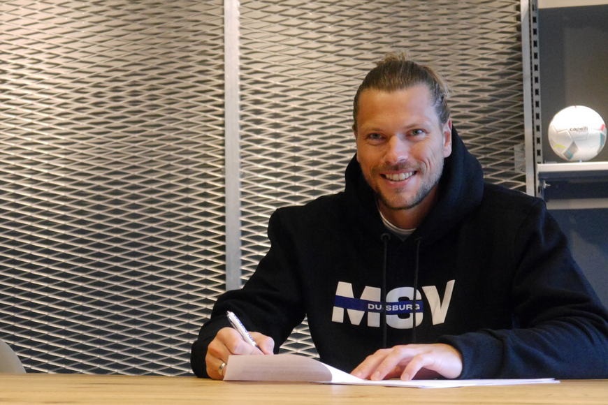 mercatosphera's tweet photo. 🇩🇪 El @MSVDuisburg ha fichado al delantero alemán Daniel Ginczek (32 | #Düsseldorf) y al delantero turco Ahmet Engin (27 | #VolosNFC). Ambos llegan libres y firman hasta final de temporada. https://t.co/TqM0YcvOjt