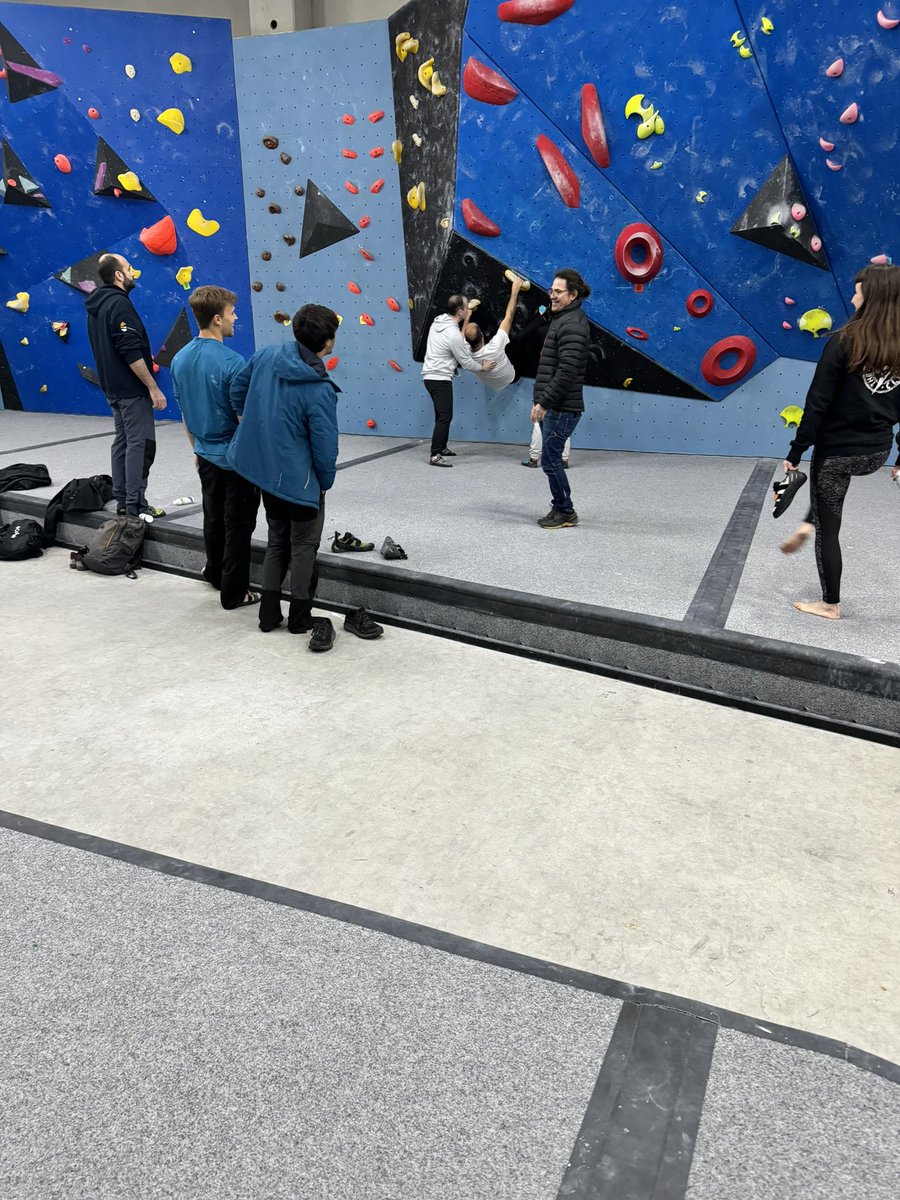 BdnClimb tweet media