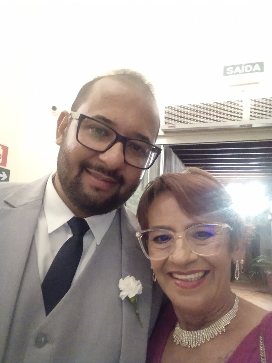 Lindevangg's tweet photo. The perfect pair 🤍❤️ https://t.co/kDrxr6RLM9