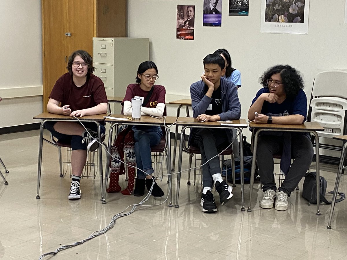 MagisterDavis1's tweet photo. Here are some pictures from Ludi Novembres! Over 130 Miramonte Latin students attended the fall Northern Californian Latin Convention on the first weekend of November.  They participated in academic, athletic and artistic events that revolved around the ancient world-Carpe diem! https://t.co/syMrbwBeJJ