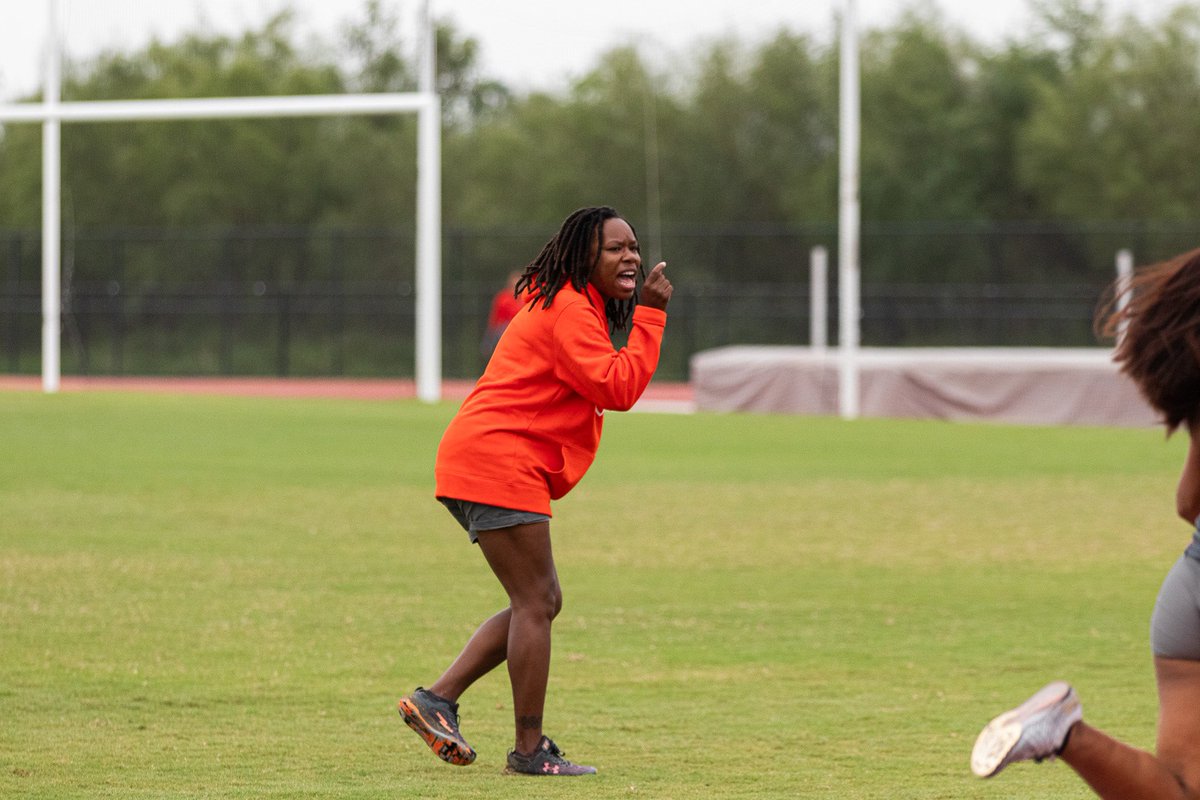 It’s meet week 😤

#RallyTheValley #UTRGV #WACitf