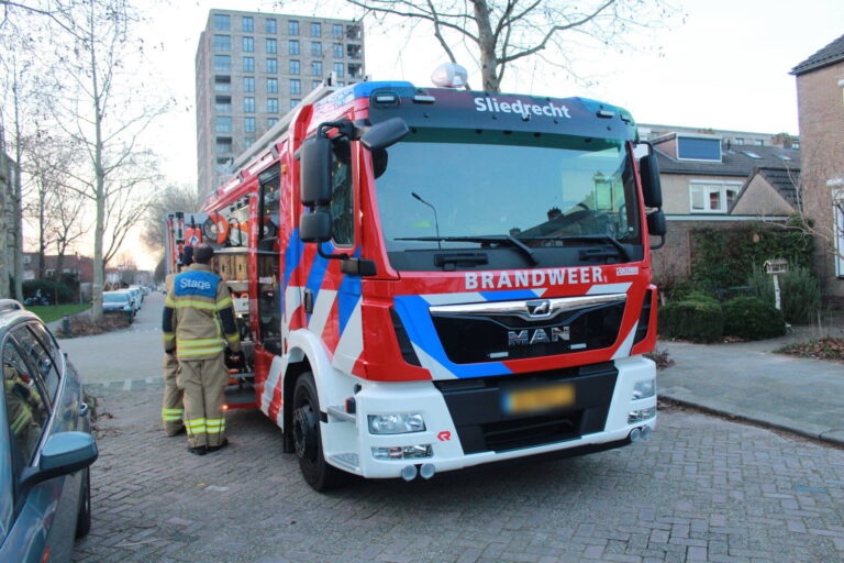 Hoe grote maar ook kleine inzetten het verschil kunnen maken! Vandaag met 
<a href="/BrwSliedrecht/">Brandweer Sliedrecht</a>
 een kind kunnen bevrijden uit een benarde situatie. Trots op m’n “hobby”! 💪