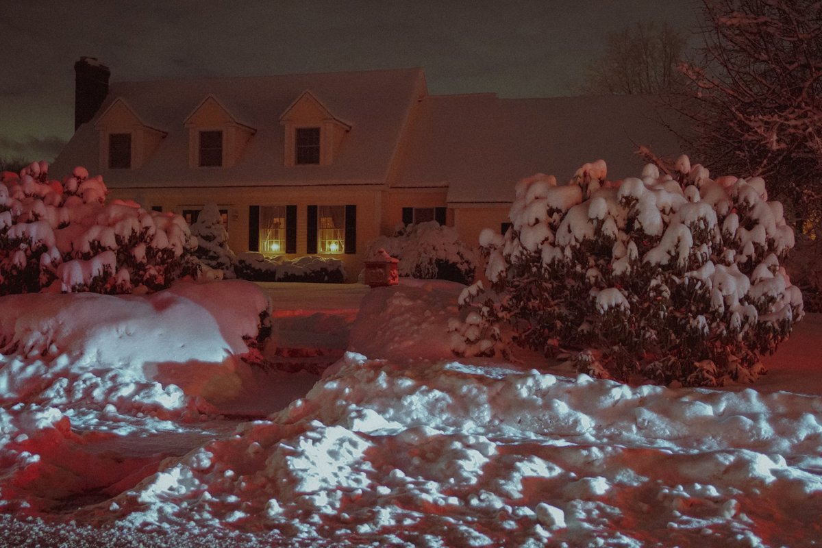 bryanpjackson's tweet photo. Winter in Massachusetts https://t.co/1WAmqy6Nc4