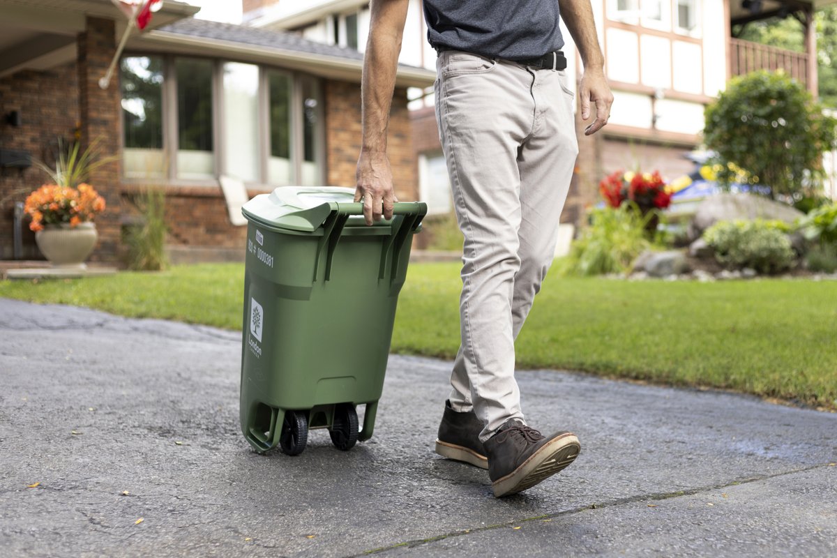 Register now to join us on January 9, 2024 for an online session on Green Bin program, biweekly garbage pickup and other updates. 

➡️ Green Bin online session | January 9, 2024 | 7:00 pm- 8:30 pm 

bit.ly/3RFrHhs

#LdnOntClimateAction | #GreenInTheCity | #LdnOnt