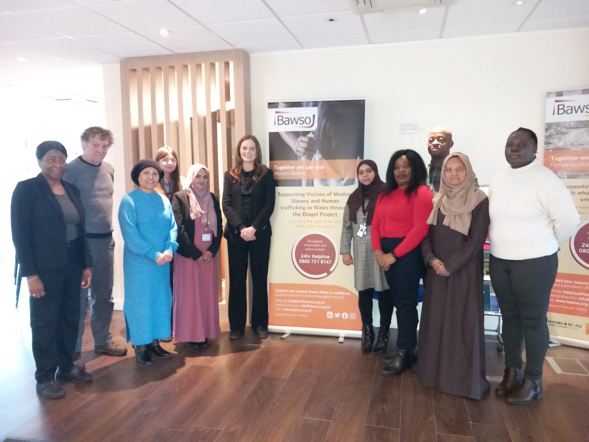 Bawso was thrilled to welcome the newly appointed Independent Anti-Slavery Commissioner, Eleanor Lyons to our Cardiff office this morning.
Our Diogel team were able to highlight the invaluable work they do supporting survivors of Slavery and exploitation.