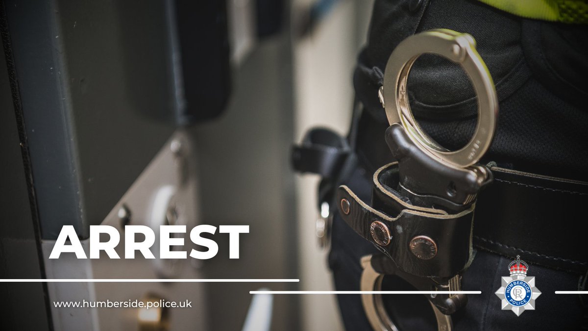 Two men are currently in our custody after we were called to reports that a woman had been assaulted with a hammer on Sefton Street in Hull at around 11.30am today (Monday 8 January). Read more here: ow.ly/MrCL50QoN0e