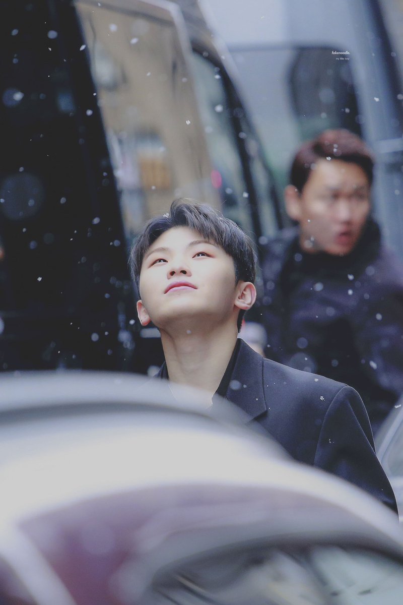 200108 #우지 #WOOZI 

그 유명한 겨울아이 우지
