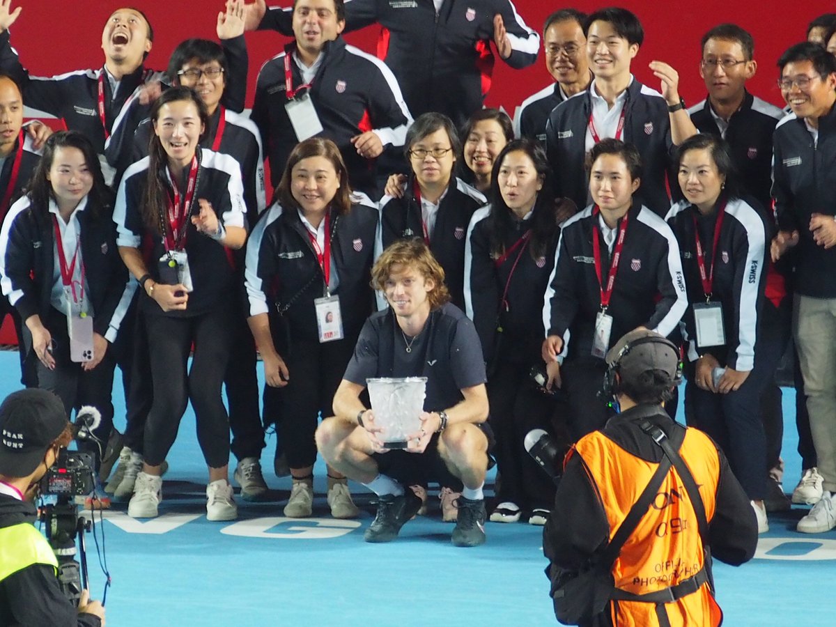evasakuraimamo's tweet photo. Some of the photos from my camera for hk open final #hko #hkopentennis #andreyrublev #rublo #rublofam I love his smile in the second photo 🥹 congratulations again @AndreyRublev97 all the best for season 2024 and let’s meet again soon 🥹🥹🥹 thank you for bringing us joy and hope https://t.co/ZHu12olhKp