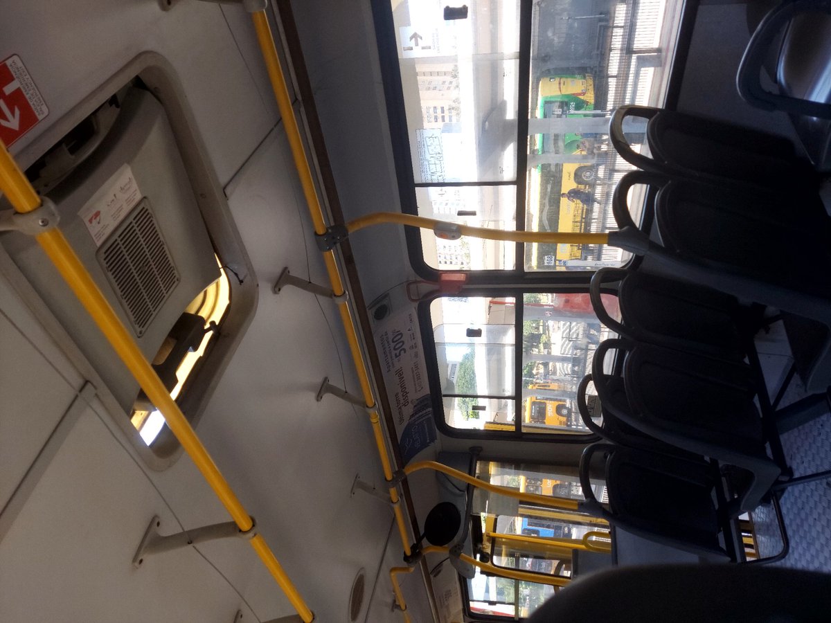 É pra isso que você paga R$5,75 na passagem de ônibus em Londrina:
Pra passar calor 🔥