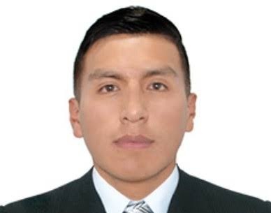 unchasqui's tweet photo. Si has visto a este sujeto, no dudes en avisar a la Policía. Está prófugo. Se trata del suboficial PNP Joe Erick Torres Lovón. El @Poder_Judicial_ ha dictado 18 meses de prisión preventiva contra él por haber asesinado a Rosalino Flores Valverde en las protestas en Cusco. https://t.co/JQ4GrgJhNp