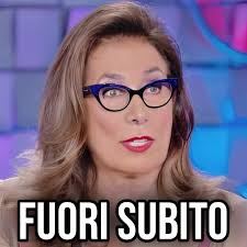 realtizianapp69's tweet photo. QUESTA SERA AUGURO A QUESTA PERSONA β¬οΈ UN ATTACCO DI DIARREA ACUTA COSΓ NON ROVINA IL GRANDE RIENTRO DELLA #QUEENBEATRIX E NON RENDE IMMUNI I SOLITI #RATTI DELLA CASA...
#GrandeFratello #GF #GFVIP #GFNIP #FUORICESARABUONAMICI #FUORITUTTIIRATTI
#BEATRICELUZZI #IOSTOCONBEA https://t.co/moE5JA9UB2