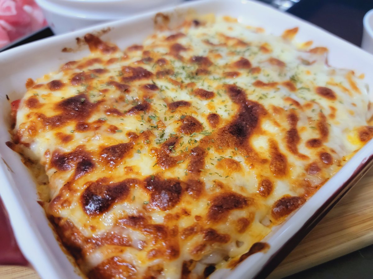 ren_creative's tweet photo. @a___cccccc ミートソースのドリア
辛味噌角煮
ミスったマルゲリータ https://t.co/ooGmPgvsZw