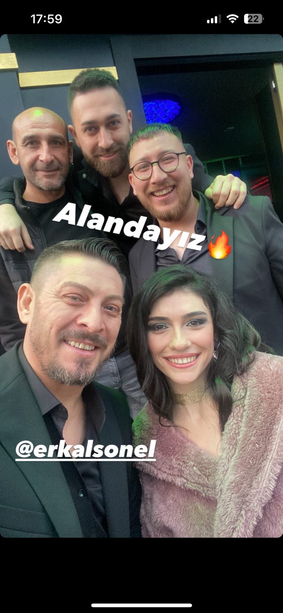 Set çekimleri devam ediyor #incitaneleri #hazarergüçlü
Dizi ile ilgili her detaydan haberdar olmak için takip edebilirsiniz .instagram hesabımız instagram.com/inciiitaneleri…