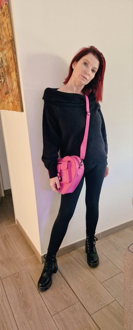 Bon lundi les loulous ! https://t.co/qTMnB4Bno1