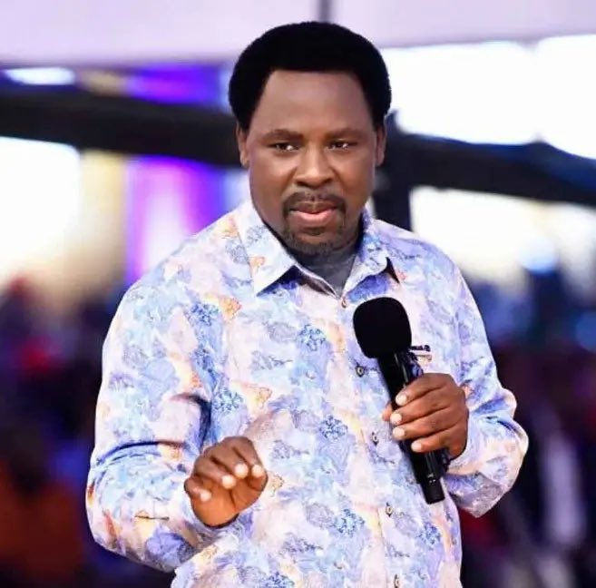AfricanHub_'s tweet photo. Whether TB Joshua is guilty of the things  he is being accused of or not. 

Everyone in the world should question why the BBC would do a documentary on an African pastor yet not do the same for a European/American billionaire, Jeffrey Epstein, who had a whole island as a hunting ground for pedophiles.

The BBC has not yet done a documentary about the alleged attrocities of the royal family as alleged by the late Princess Diana. 

Why should the BBC write or narrate African stories?

What are your thoughts on this?