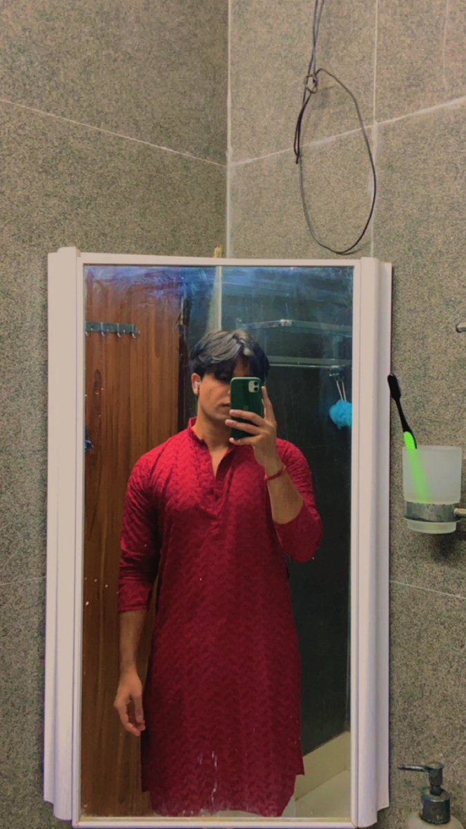 itsabhinav_'s tweet photo. Red flag much ? https://t.co/L18TDRFLlg