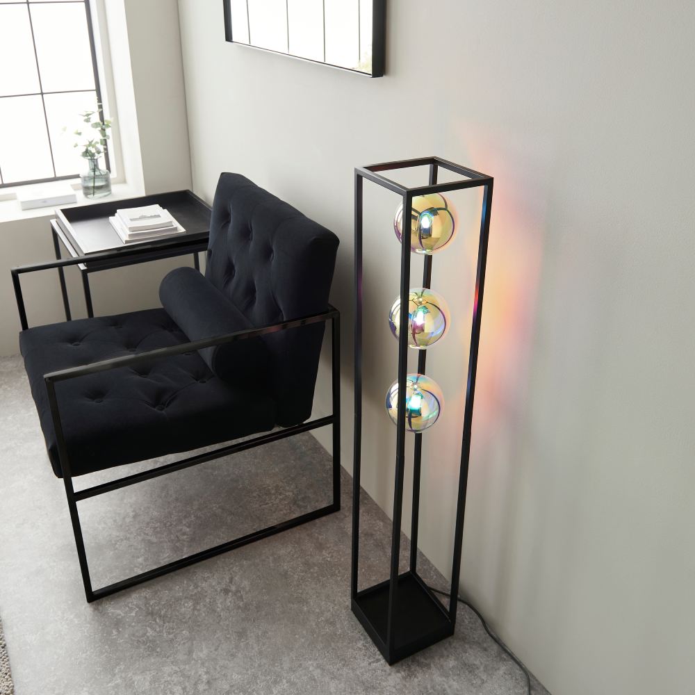 sparksdirect's tweet image. Introducing the amazing Magy Floor Lamp with Matt Black Frame and Three Glass Globes 3x G9 LED Lamps c/w In-line Switch 

#floorlamp #floorlight #lighting #mattblack 

sparksdirect.co.uk/magy-floor-lam… 

matt black open frame floor light fitting coming with iridescent glass orbs/globes