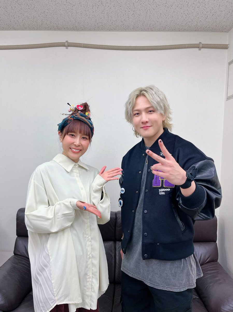 NICE73(ใใคในใชใชใใ) (@nice73555) on Twitter photo DKJAPANใใกใณใๆฑไบฌใงใใ๏ผๅใฎใฝใญใใกใณใๅคง้ชใซ็ถใๆฑไบฌใงใใใ
็ทๅผตใใใใจๆผใฎ้จใฏ็
งใใใฌใ ใฃใDKใใ.ใ่ช็ๆฅใฎใ็ฅใใใงใใพใใ.ไปๅนดใฏใกใณใใผใใกใจใ้
ใ้ฃฒใใ ใจใ.ใทใฃใณใใณ้ฃฒใใ ใๆฅฝใใ้ใใใใจใฎใใจใงใใ.ใ้
ใซใพใคใใใ่ฉฑใงใๅ
ๆฅใฎใใขใผ็ตใใiKONใกใณใใผๅ
จๅกใง DKJAPANใใกใณใๆฑไบฌใงใใ๏ผๅใฎใฝใญใใกใณใๅคง้ชใซ็ถใๆฑไบฌใงใใใ
็ทๅผตใใใใจๆผใฎ้จใฏ็
งใใใฌใ ใฃใDKใใ.ใ่ช็ๆฅใฎใ็ฅใใใงใใพใใ.ไปๅนดใฏใกใณใใผใใกใจใ้
ใ้ฃฒใใ ใจใ.ใทใฃใณใใณ้ฃฒใใ ใๆฅฝใใ้ใใใใจใฎใใจใงใใ.ใ้
ใซใพใคใใใ่ฉฑใงใๅ
ๆฅใฎใใขใผ็ตใใiKONใกใณใใผๅ
จๅกใง
