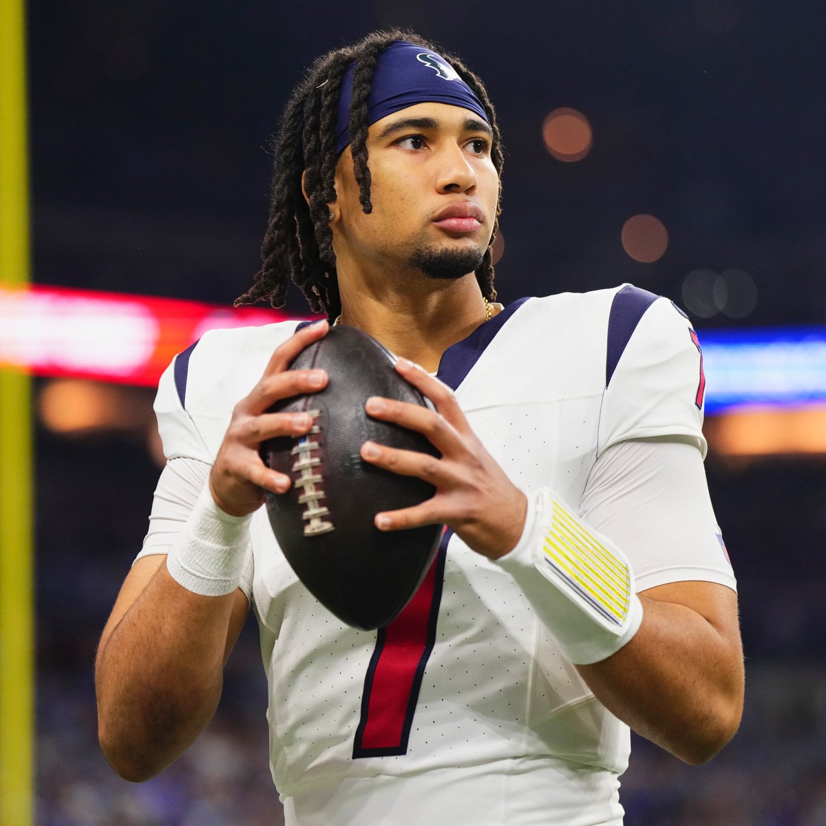 NFLonCBS's tweet photo. Three QBs in the last 50 seasons have led the NFL in Pass YPG and Pass TD/INT ratio in a single year

1989 Joe Montana
2007 Tom Brady
2023 C.J. Stroud https://t.co/ifFVl2xTHD