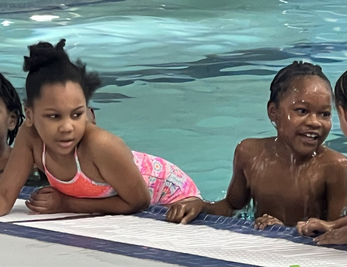HCSFLEx's tweet photo. Our 2nd grade @MrsGaydos3 class is having a great time at the Learn to Swim Program which started today! @hamptonaquaplex @HamptonCSchools @TechyThomason https://t.co/ZMCaPEIPpK