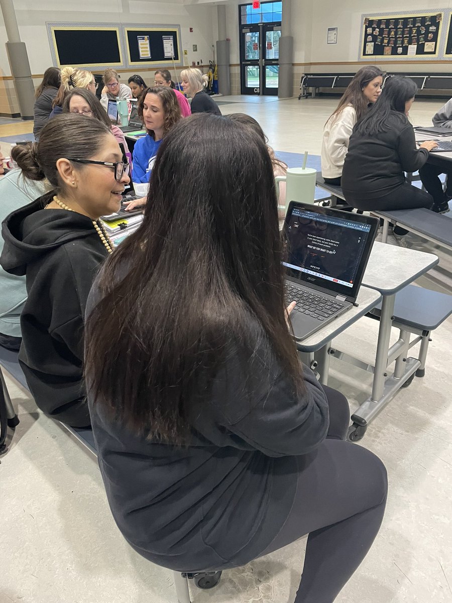 Michaela_ENGAGE's tweet photo. Starting the first day back with a bang! Thank you @SpearsElem for your engagement in our virtual poverty simulation training. #engageFISD #FISDelevate https://t.co/e7dukGl0Ti