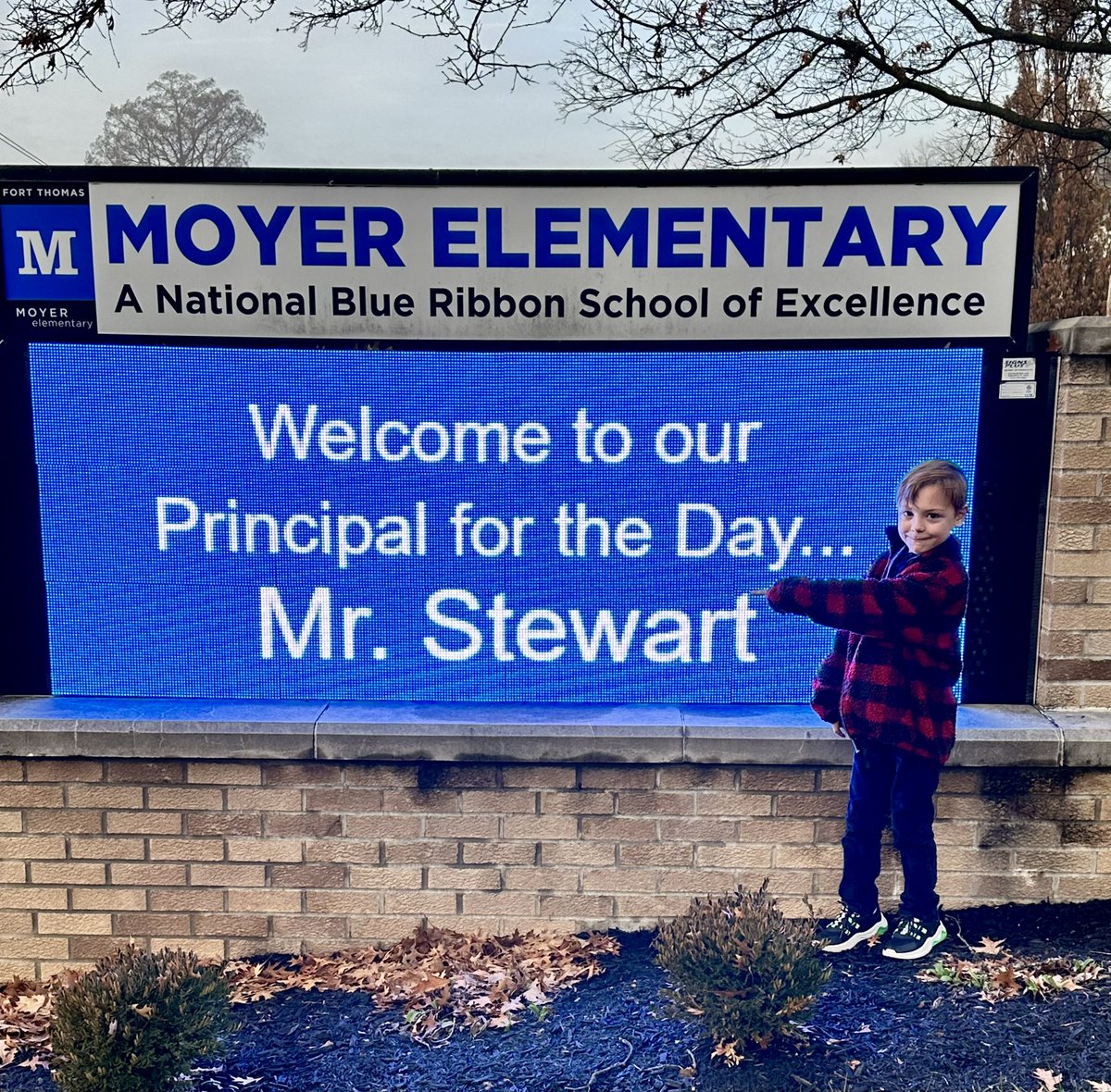 Moyer Elementary (@ftmoyeres) on Twitter photo Check out this handsome principal for the day at MES! He is rocking it out with extra recess for the kids and doughnuts for the staff! <a href="/FTSchools/">Fort Thomas Schools</a> #TogetherWeAreBetter Check out this handsome principal for the day at MES! He is rocking it out with extra recess for the kids and doughnuts for the staff! <a href="/FTSchools/">Fort Thomas Schools</a> #TogetherWeAreBetter