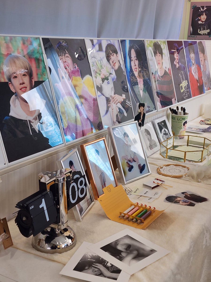 nabbang_00's tweet photo. @berryverrybbang 📍PURE LOVE (홍대 스튜디오 앱트)
가기 전부터 컵이 너무 이뻐서 꼭 가야겠던 카페입니다
크...내부가 너무 이뻐요 깨알 시간 1:08 이쁘다 이뻐
병주 오빠 생일 축하드려요🫶
#병주꽃_피워봐_참좋아
#Blooming_BYUNGJOOday https://t.co/gHrTjU7HnR